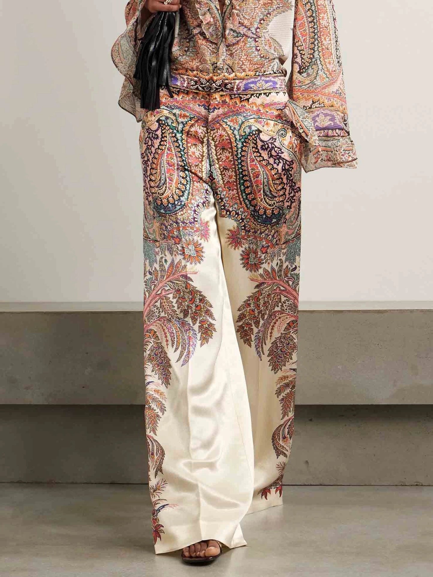 Exquisite Vintage Paisley Print Ruffled Set