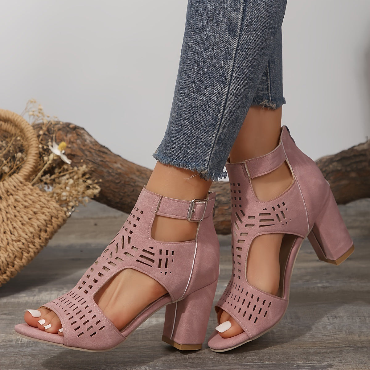 đ„Last Day Promotion 50% OFF - Women's Retro Stacked Heeled Orthopedic Sandals