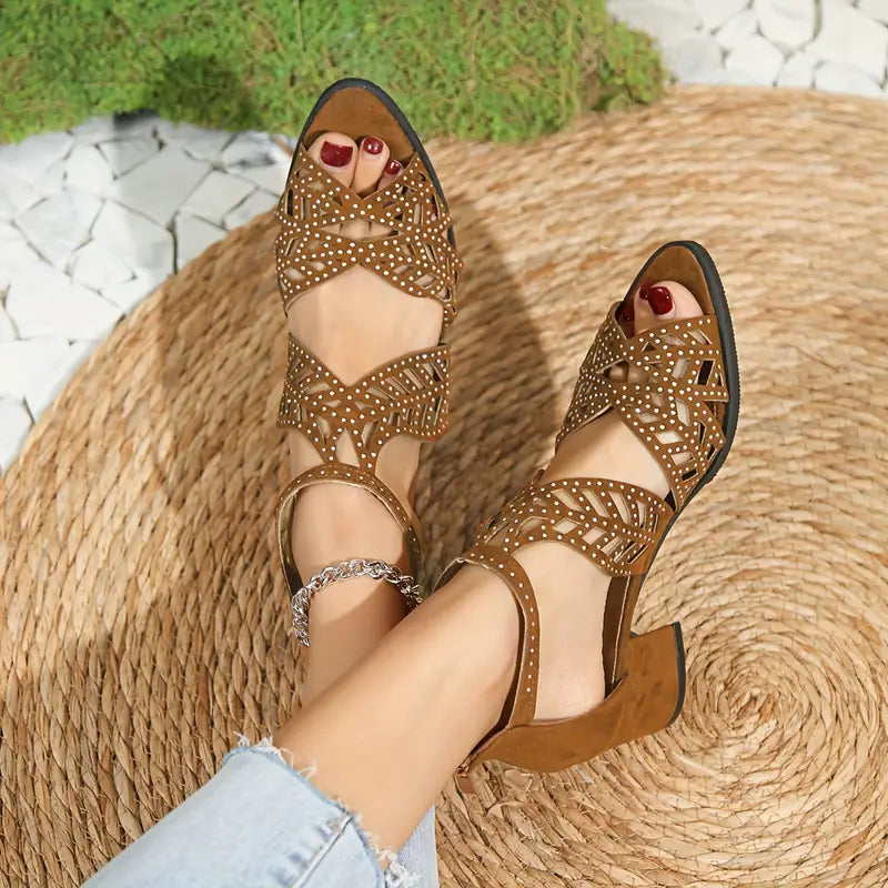 🔥FLASH SALE 50% OFF🔥Women's Fashion Hollow Out Chunky Heel Sandals