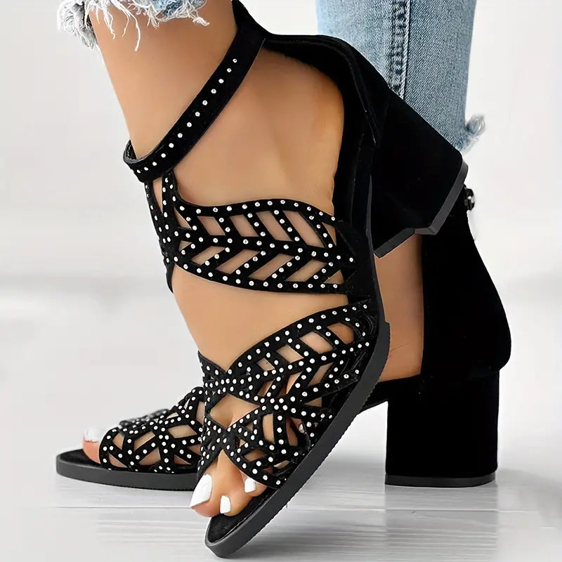 🔥FLASH SALE 50% OFF🔥Women's Fashion Hollow Out Chunky Heel Sandals